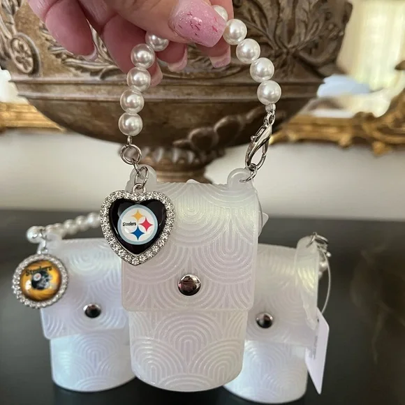 Pittsburgh Steelers Purse Charm/Handsanitizer Holder - Picture 11 of 11